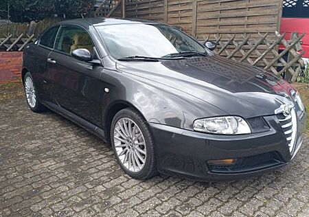 Alfa Romeo GT 2.0 JTS 16V Distinctive Distinctive