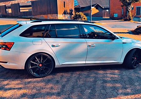 Skoda Superb 2.0 4x4 SPORTLINE KW Gewinde 350 PS