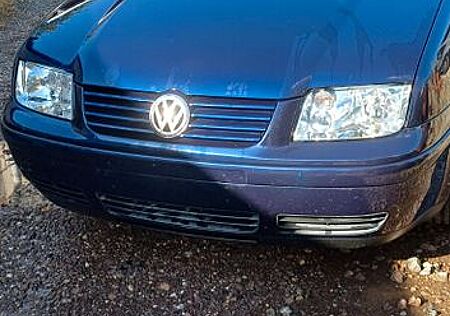 VW Bora Volkswagen 1.6 Basis Basis