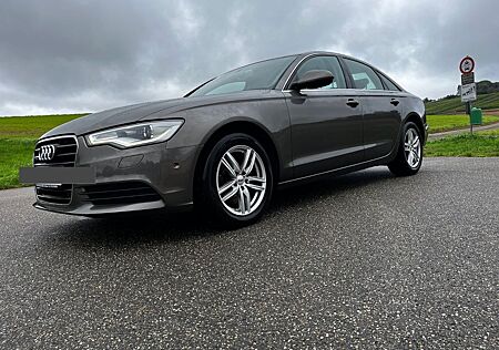 Audi A6 3.0 TDI V6 sehr guter Zustand