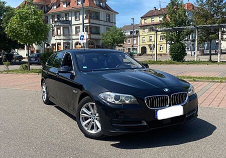 BMW 530d Touring A -