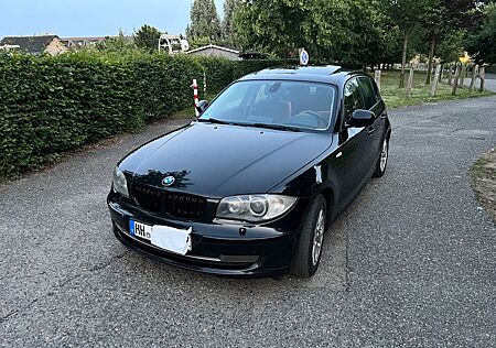 BMW 118d | Xenon | Navi | Schiebedach Keyless Go