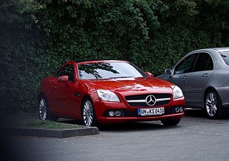 Mercedes-Benz SLK 200 BlueEFFICIENCY -