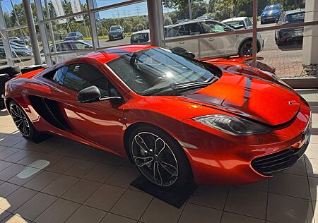 McLaren MP4-12C 3.8 V8