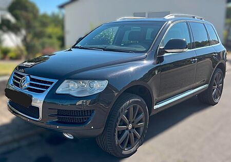 VW Touareg Volkswagen 4.2 V8 Tiptronic Individual