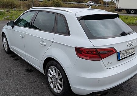 Audi A3 1.4 TFSI Attraction Sportback Attraction
