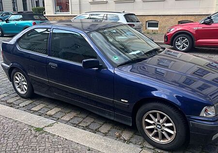BMW 316i Compact -