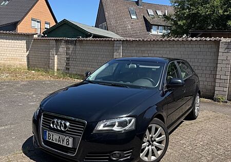 Audi A3 2.0 TDI (DPF) Ambiente Sportback Ambiente