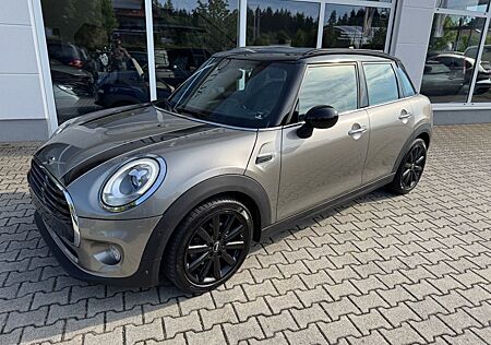 Mini Cooper D 5-Türer Autom/Chili/HK/Pano/Leder/LED