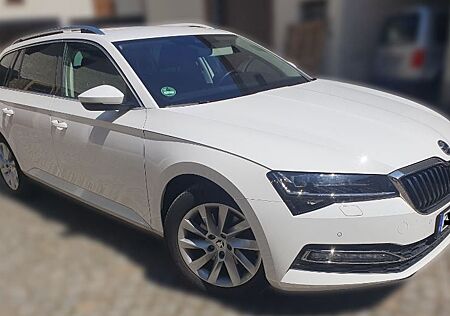 Skoda Superb 2.0 TDI SCR STYLE Combi STYLE