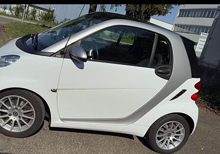 Smart ForTwo coupé 1.0 52kW mhd white limited whit...