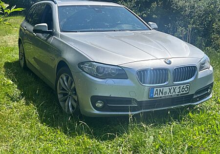 BMW 520d xDrive Touring A -