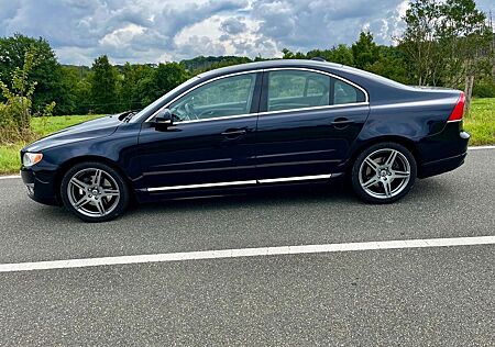 Volvo S80 D5 Summum, sparsam, geräumig, sicher