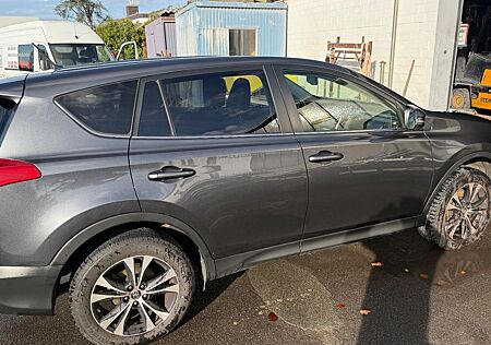 Toyota RAV 4 2,2-l-D-4D 4x4 Comfort Comfort