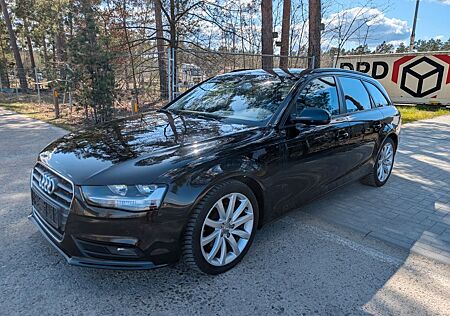 Audi A4 Avant Attraction, Klima, Navi