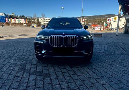 BMW X7 xDrive30d Luxus-SUV mit seltener Ausstattung
