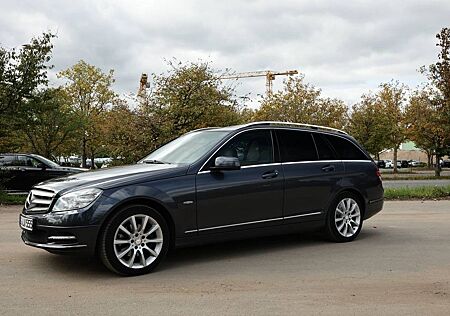 Mercedes-Benz C 250 gebraucht kaufen Mercedes-Benz C 250 CGI T BlueEFFICIENCY AVANTG. Aut. AVAN...