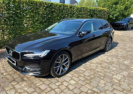Volvo V90 D4 Momentum Pro Geartronic Momentum Pro