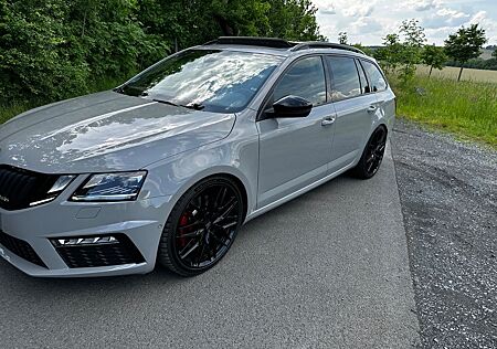 Skoda Octavia 2.0 TSI DSG RS 230 Combi RS