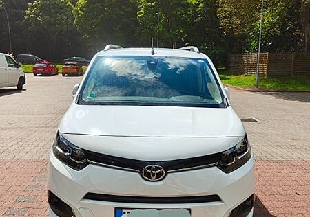 Toyota Pro Ace Proace City 1,5 96kW L2 Team Deutschland