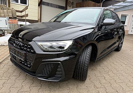 Audi A1 Sportback 40 TFSI S line, S line 2x, VOLL!!