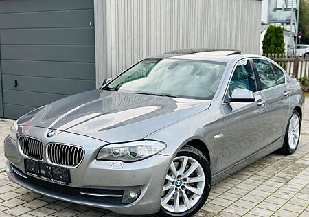 BMW 530d xDrive Lim. Leder/SZH/Schiebedach/Bi-Xenon