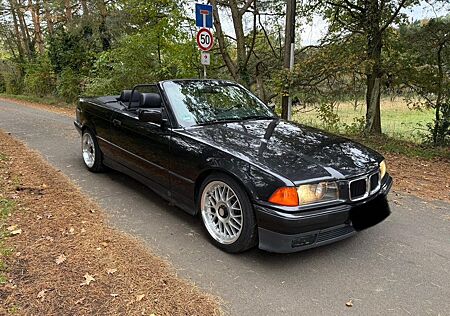 BMW 330 325i