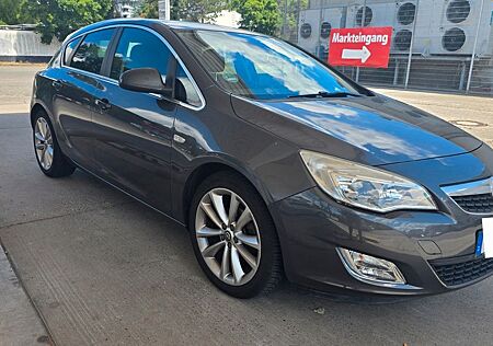 Opel Astra 1.6 INNOVATION INNOVATION