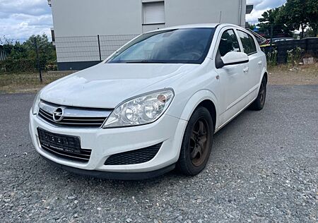 Opel Astra H Lim. Edition