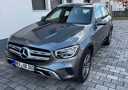 Mercedes-Benz GLC 220 d 4MATIC AHK LED Airmatic