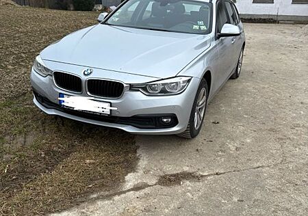 BMW 320d Touring Automatic -
