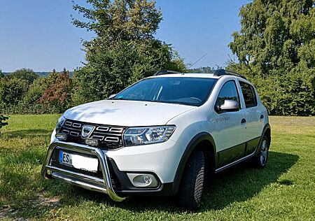 Dacia Sandero Stepway, top gepflegt, viele Extras