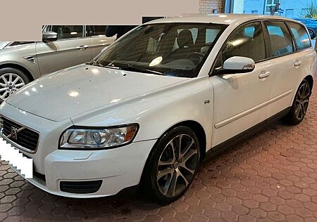 Volvo V50 1.6D DPF Xenon TÜV 08.2027 SHZ KLM PDC Top