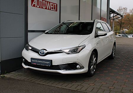 Toyota Auris Touring Sports 1,8 Hybrid Executive, Navi