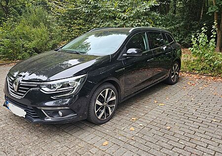 Renault Megane ENERGY TCe 160 EDC Bose Edition GrdTo...