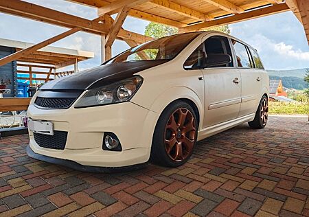 Opel Zafira B OPC 297 Ps
