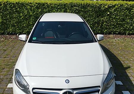 Mercedes-Benz A 180 BlueEFFICIENCY Edition Edition