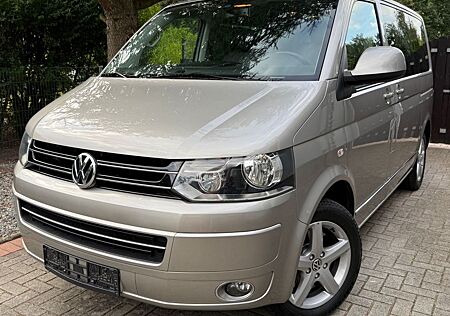 VW T5 Multivan Volkswagen 2.0 TDI. Highline. DSG. Navi.