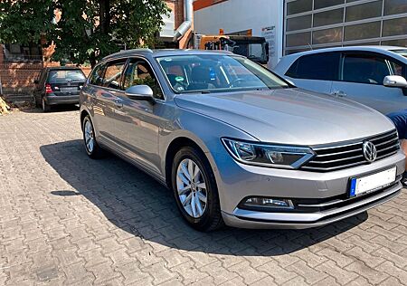 VW Passat Volkswagen 2.0 TDI SCR 150PS DSG Comfortl. Varia...