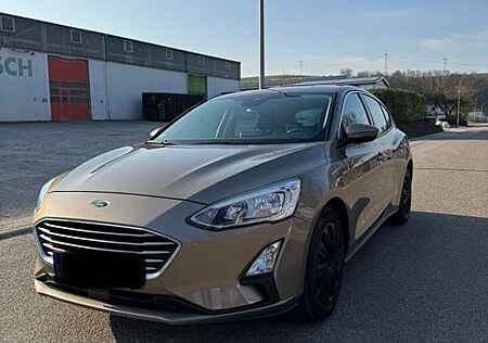 Ford Focus 1,0 EcoBoost 92kW Cool & Connect Cool ...