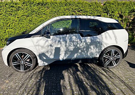 BMW i3 gebraucht kaufen BMW i3 (60 Ah) - Leder, Glasdach, LED, Wärmepumpe