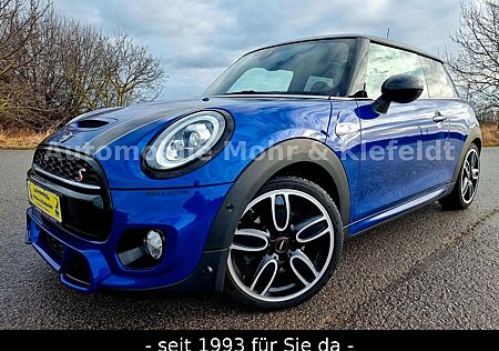 Mini Cooper S Aut.*JCW*HARMAN*PANO*KEYLESS*NAVI*AMBI*