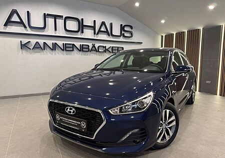 Hyundai i30 Trend*NAVI*RFK*APPLECARPLAY*SPURASS.*
