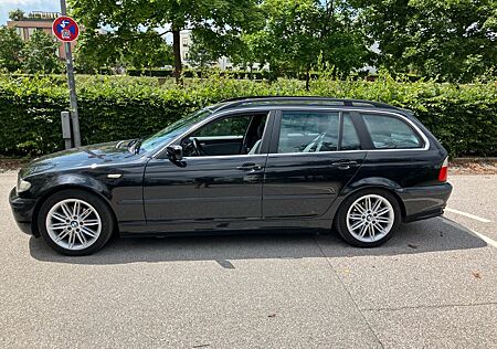 BMW 320i touring E46