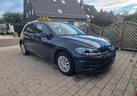VW Golf Volkswagen 1.0 TSI 63kW Trendline Trendline