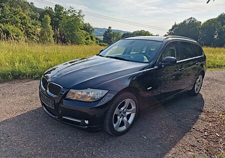 BMW 320d xDrive Touring Edition Exclusive Editio...