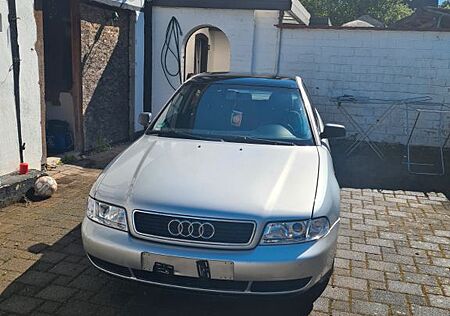 Audi A4 1.8 T -