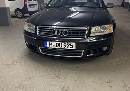 Audi A8 4.2 tiptronic quattro -