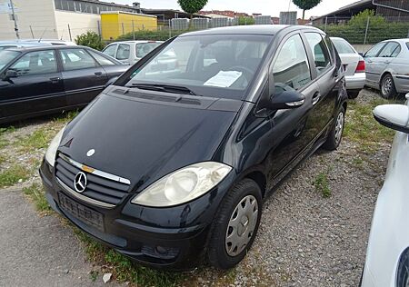 Mercedes-Benz A 150 A -Klasse 8-Fach bereift HU Neu
