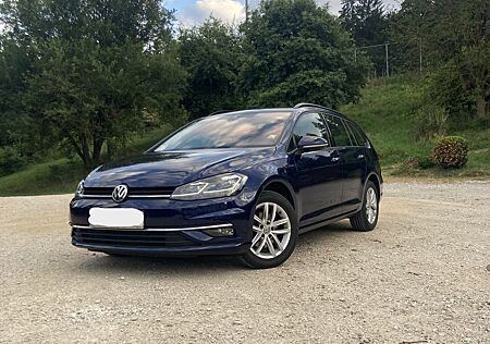 VW Golf Volkswagen 1.6 TDI SCR DSG Comfortline Variant Com...